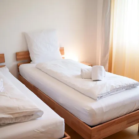 Haus Gmuer Erdgeschoss - Mit Gemeinschaftsbereichen *