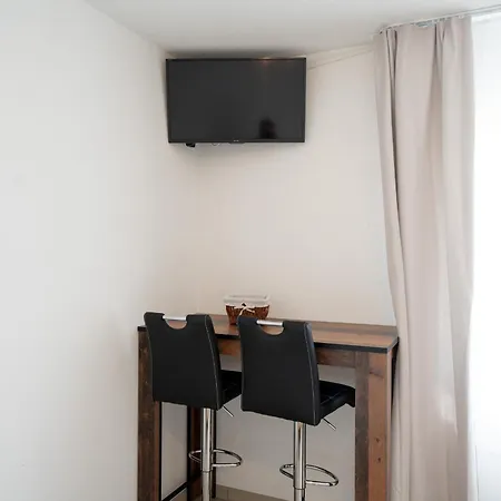 Haus Gmuer Erdgeschoss - Mit Gemeinschaftsbereichen אמדן