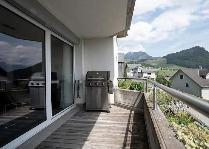 Haus Gmuer Erdgeschoss - Mit Gemeinschaftsbereichen 民宿 艾姆敦